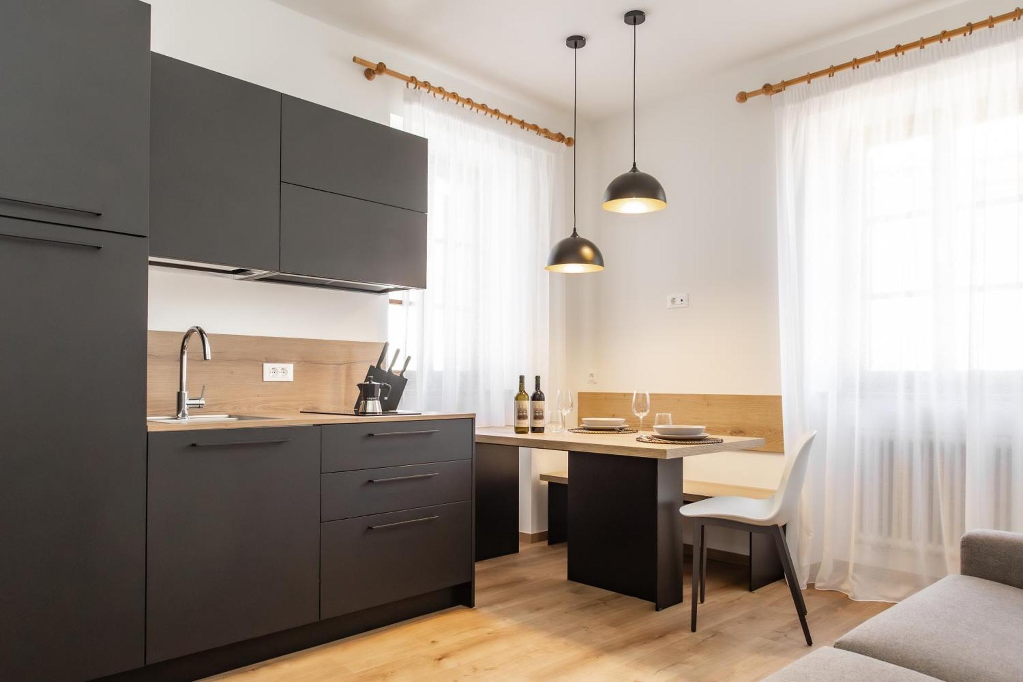 Ferienwohnung Ansitz Von Wohlgemuth Salurn Exterior foto