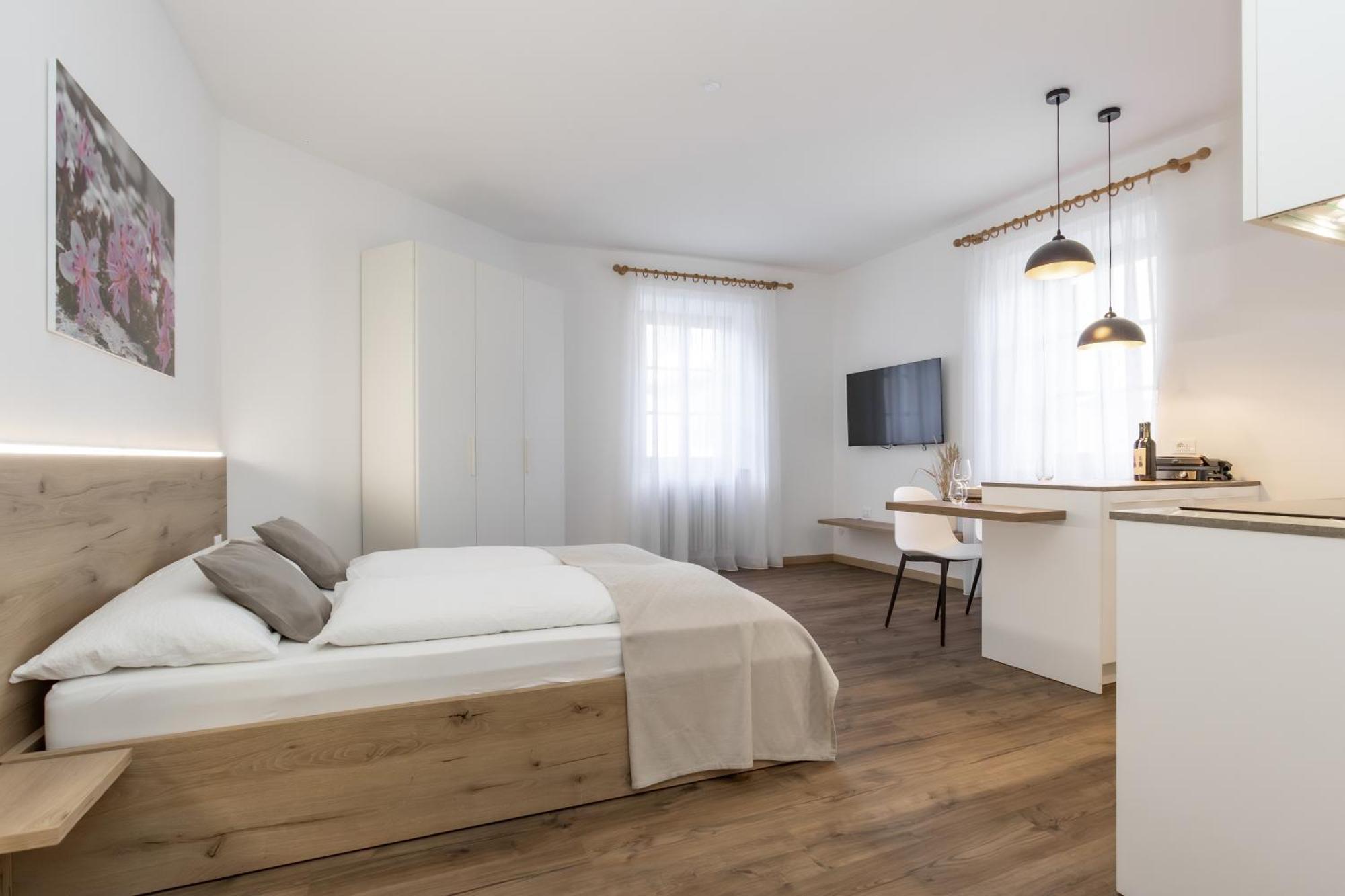 Ferienwohnung Ansitz Von Wohlgemuth Salurn Exterior foto